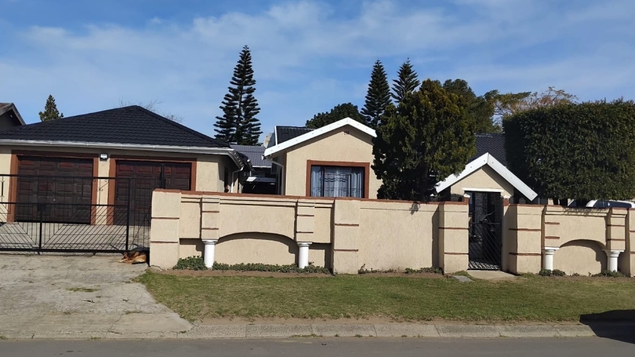 3 Bedroom Property for Sale in Bisho Gardens Eastern Cape